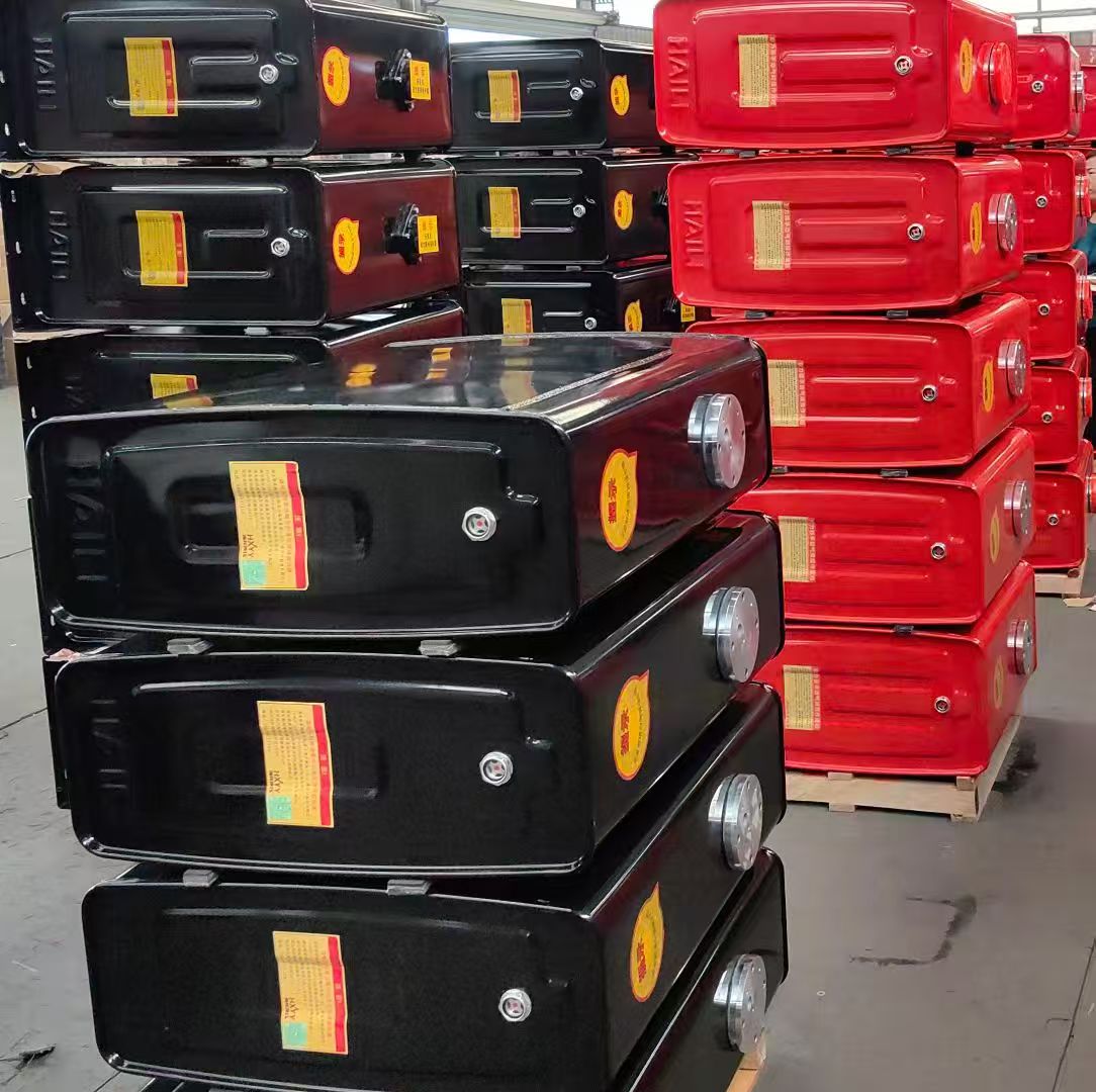 货车，重型卡车的燃油箱